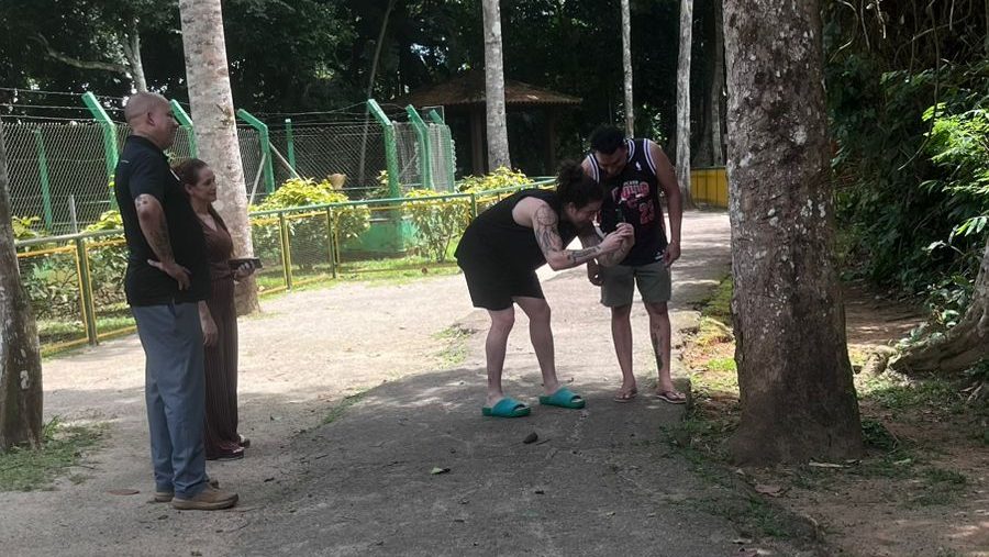 humorista-whindersson-nunes-visita-o-parque-ambiental-chico-mendes-durante-passagem-por-rio-branco