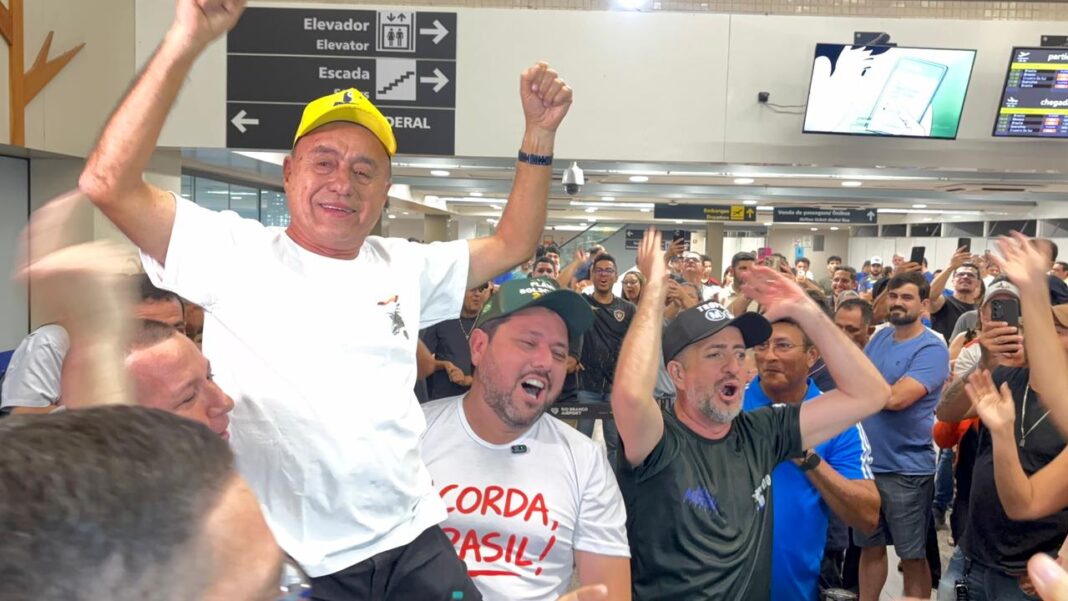 de-volta-ao-ninho:-tiao-bocalom-desembarca-em-rio-branco-filiado-ao-psdb-e-foca-no-governo-do-estado