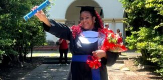 Mulher trans chega à universidade 25 anos após violências na escola mulher-trans-chega-a-universidade-25-anos-apos-violencias-na-escola