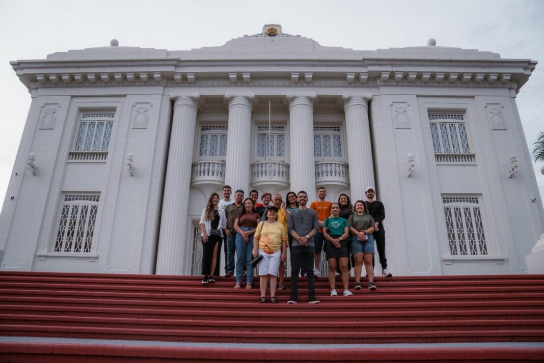 primeira-edicao-do-cultura-na-praca-reune-turismo,-empreendedorismo,-arte-e-musica-no-centro-de-rio-branco
