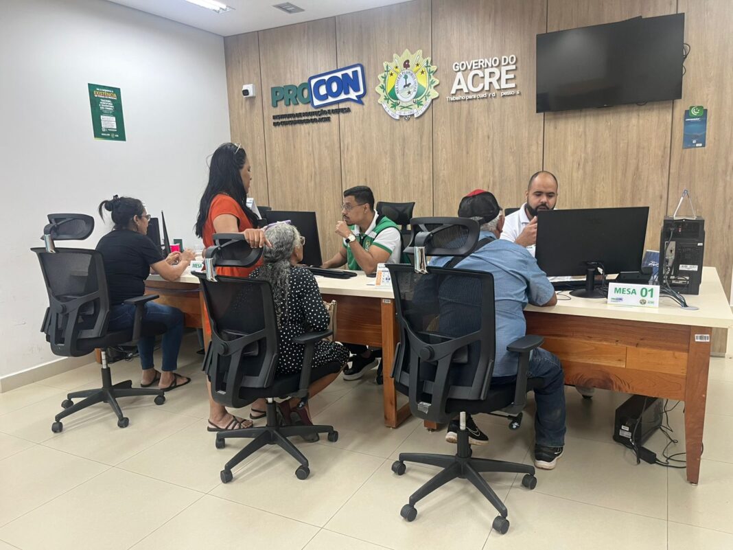 procon-realiza-feirao-de-superendividamento-com-foco-em-mulheres-durante-o-mes-do-consumidor