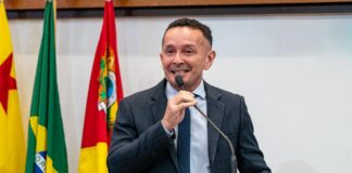 adailton-cruz-destaca-expectativa-por-projeto-para-servidores-e-anuncia-desfiliacao-partidaria