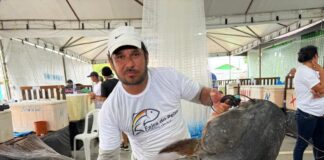 peixe-de-45-quilos-vence-concurso-da-feira-do-peixe-em-cruzeiro-do-sul