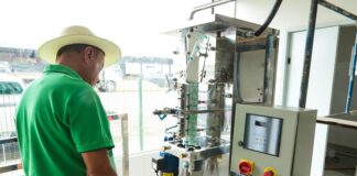 emocionado,-prefeito-rebate-adversarios,-relembra-“vaca-mecanica”-e-afirma:-“vao-ter-que-tomar-o-leite”