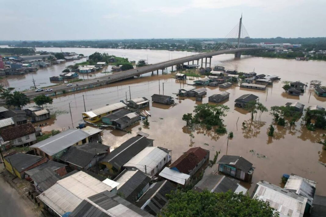 cheia-do-rio-jurua:-cruzeiro-do-sul-ja-tem-30-imoveis-com-energia-eletrica-cortada