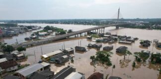 cheia-do-rio-jurua:-cruzeiro-do-sul-ja-tem-30-imoveis-com-energia-eletrica-cortada