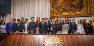 aleac-realiza-sessao-ordinaria-simulada-para-marcar-inicio-da-4a-edicao-do-programa-jovem-parlamentar-acreano