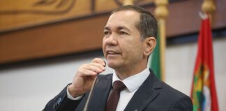 gene-diniz-convida-parlamentares-para-sessao-solene-em-homenagem-a-reservistas-da-pm-e-bombeiros-na-aleac