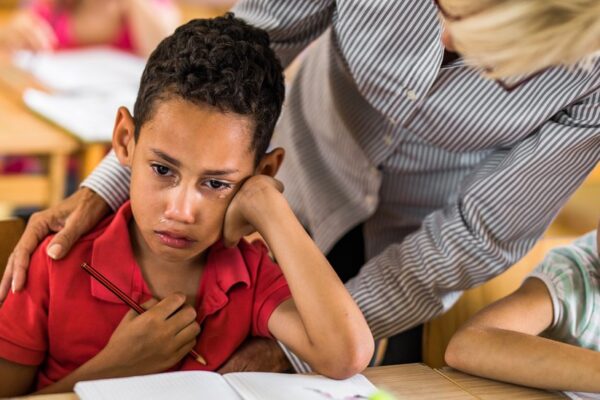 Evasão escolar em rio branco jovens escola abandono