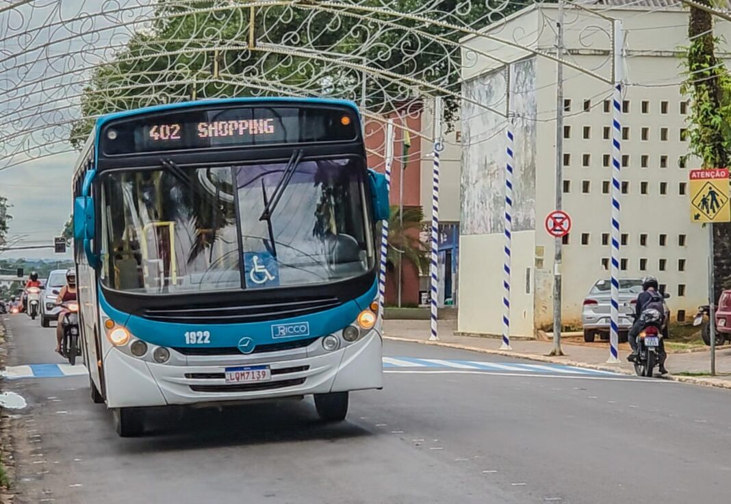 ônibus transporte coletivo Rio Branco Acre crise edital Ricco mobilidade urbana