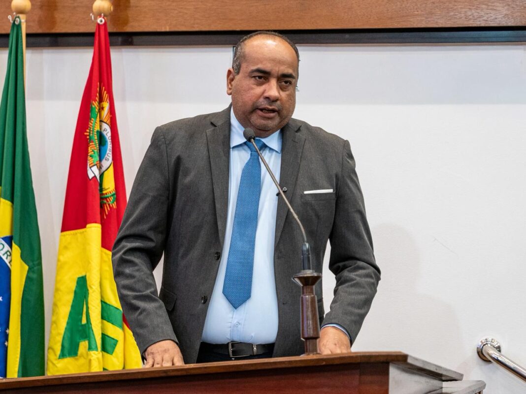 clodoaldo-rodrigues-afirma-que-votara-conforme-decisao-das-categorias-e-anuncia-saida-da-lideranca-do-republicanos