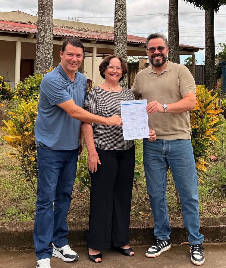 vanda-milani-oficializou-sua-filiacao-ao-republicanos-e-foi-anunciada-como-pre-candidata-ao-cargo-de-deputada-federal