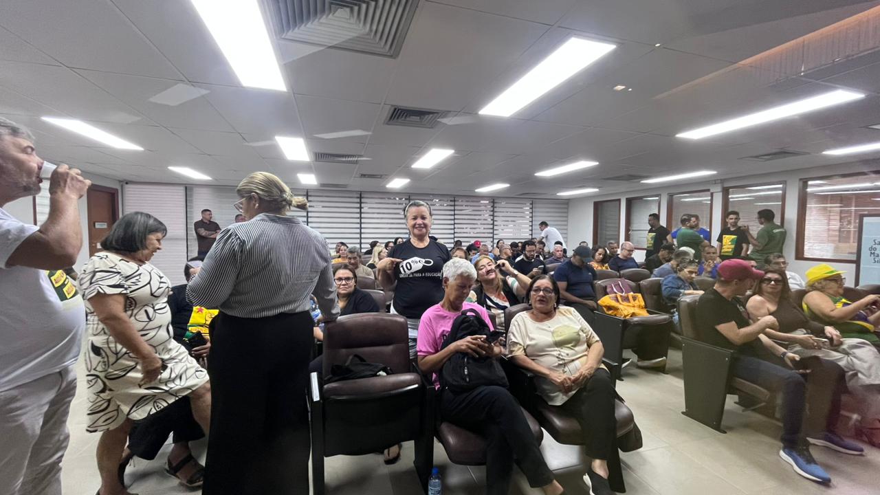 na-aleac,-servidores-cobram-consenso-em-pl-que-concede-auxilios;-entenda-impasse