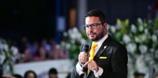 Pronunciamento do Governador Gladson Camelí para solenidade de transmissão do cargo de governador para vice-governadora Mailza Assis pronunciamento-do-governador-gladson-cameli-para-solenidade-de-transmissao-do-cargo-de-governador-para-vice-governadora-mailza-assis