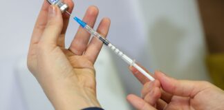 vacina-da-gripe-nao-aumenta-risco-da-doenca,-alerta-ministerio