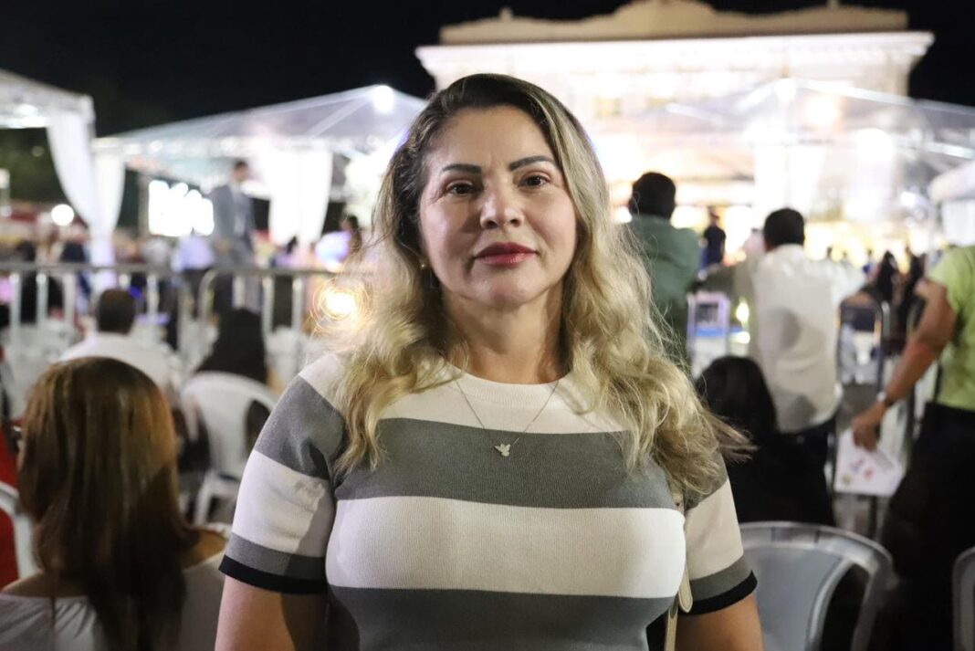 ”muito-nos-orgulha”,-afirma-servidora-ao-acompanhar-posse-de-mailza-como-governadora