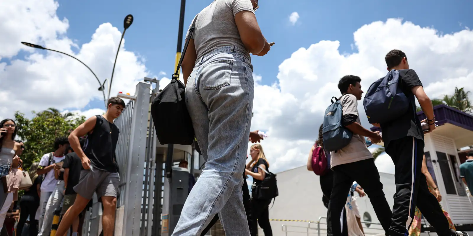 mec-divulga-nova-chamada-da-lista-de-espera-para-fies-do-1o-semestre