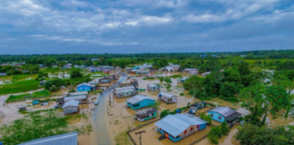 rio-jurua-se-aproxima-de-marcas-historicas-em-cruzeiro-do-sul;-tres-escolas-ja-servem-de-abrigo