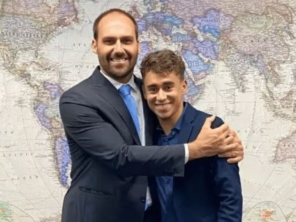 eduardo-bolsonaro-critica-nikolas-ferreira-e-expoe-racha:-“versao-caricata-de-si-mesmo”