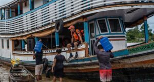 240752-acao-rapida-do-saneacre-leva-agua-potavel-e-dignidade-a-moradores-atingidos-pela-ench69d2447c3844f