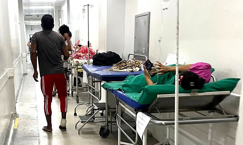 Corredor do Pronto-Socorro de Rio Branco durante atendimento no Acre