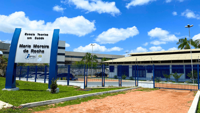 Escola Maria Moreira no Acre formação saúde pública estrutura