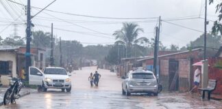 G1 ruas alagadas em Rio Branco após enxurradas no Acre