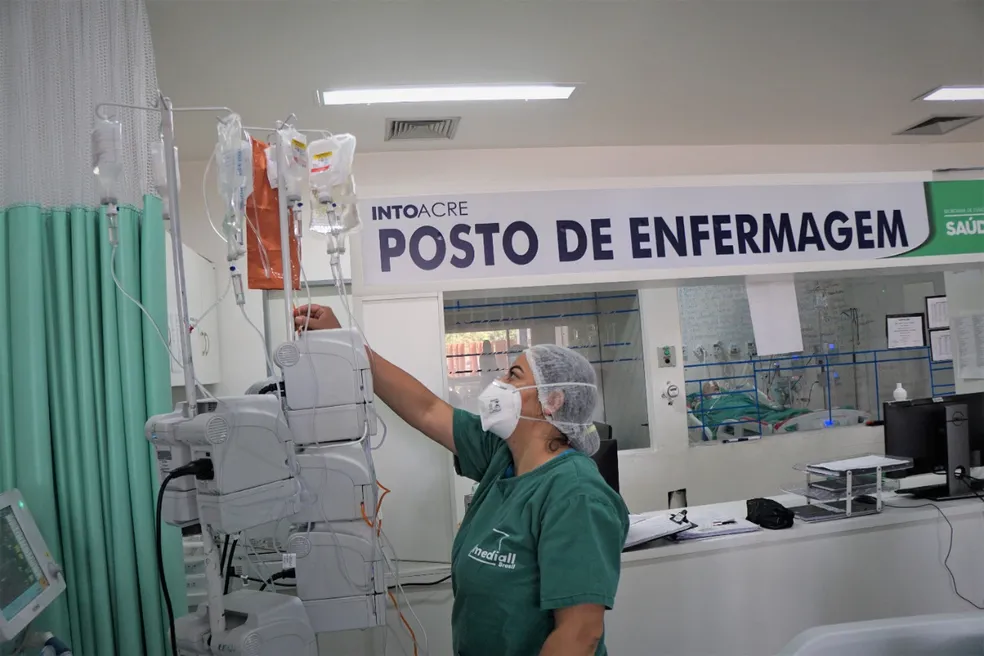 Hospital Acre pacientes cirurgia fila atendimento saúde pública