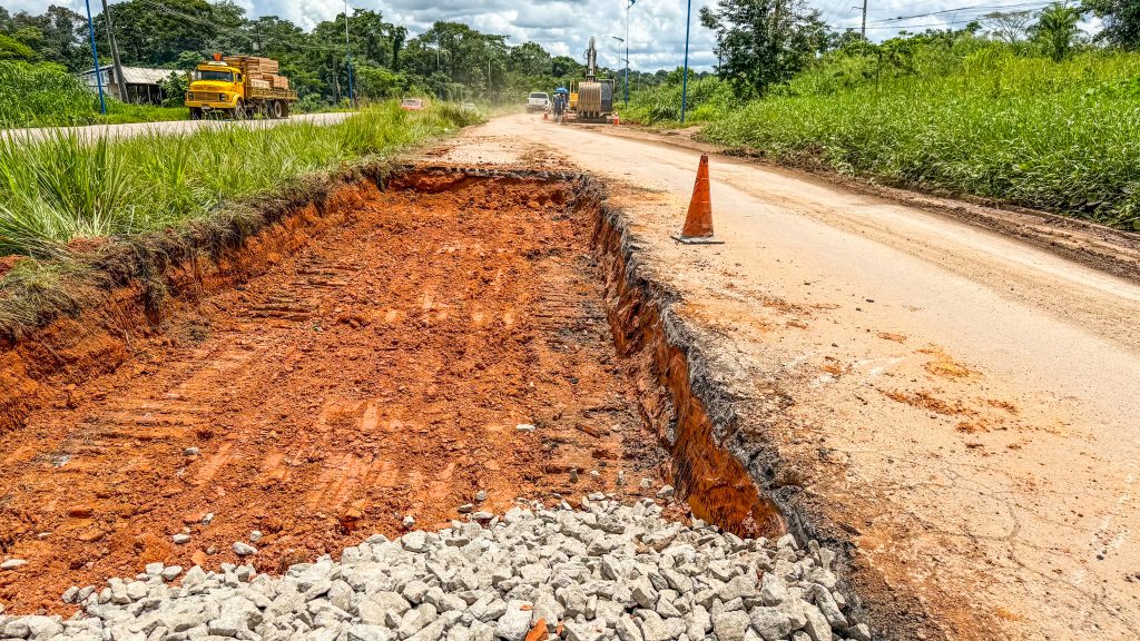 trecho crítico da BR-364 no interior do Acre