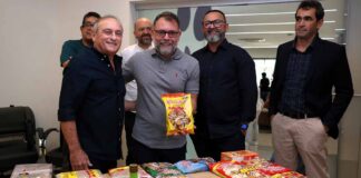 sinpal-apresenta-produtos-da-industria-de-alimentos-ao-prefeito-e-secretarios-de-rio-branco