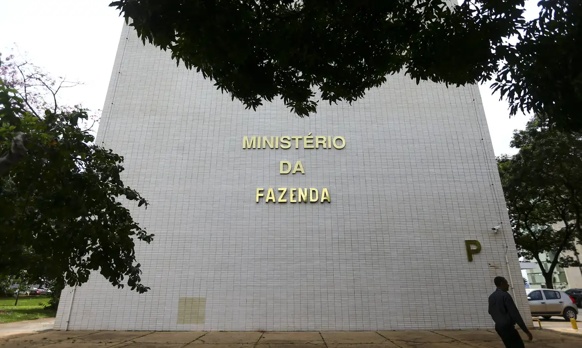 fazenda-alerta-sobre-falso-site-do-novo-desenrola
