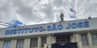 Governo do Acre adia volta às aulas após ataque