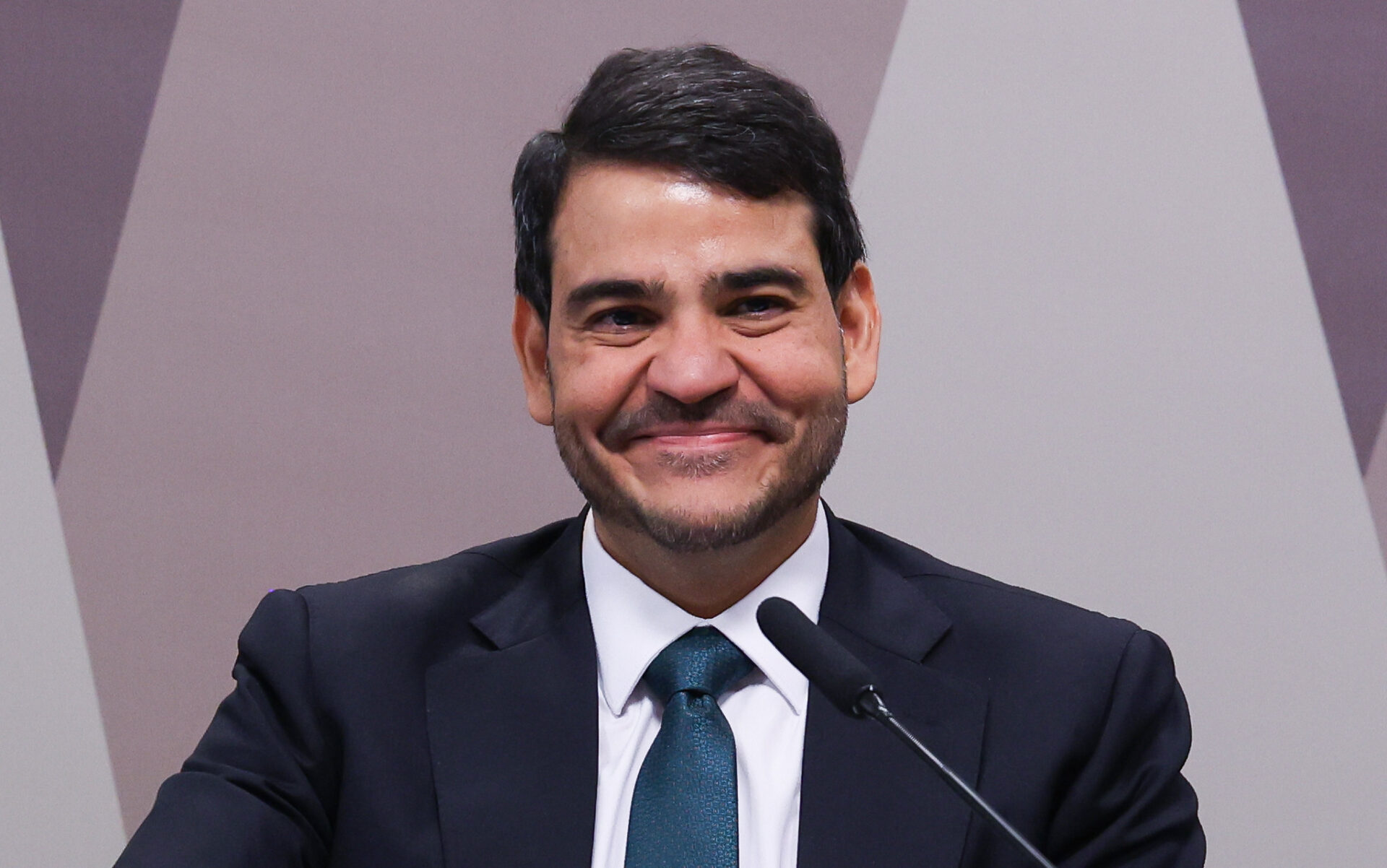 saída de Jorge Messias da AGU após derrota no Senado