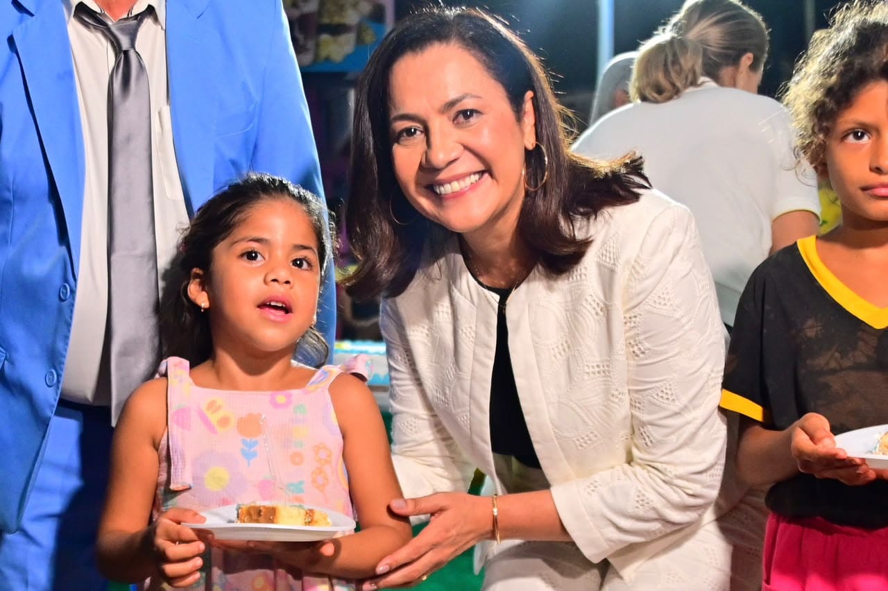 1.Governadora Mailza Assis participa da comemoração dos 34 anos de Bujari