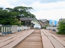 Ponte de integração entre Brasil e Bolívia na fronteira do Acre