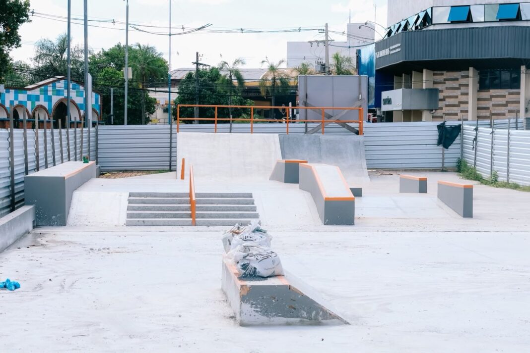 Skate Park revitalizado no bairro Jardim Nazle, em Rio Branco