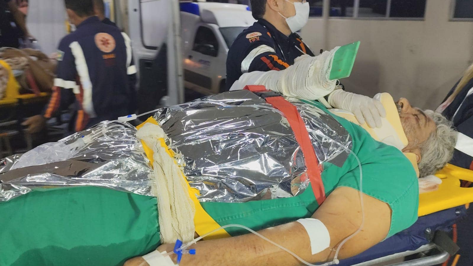 feridos na queda da ponte em Sena Madureira recebem acompanhamento médico após desabamento