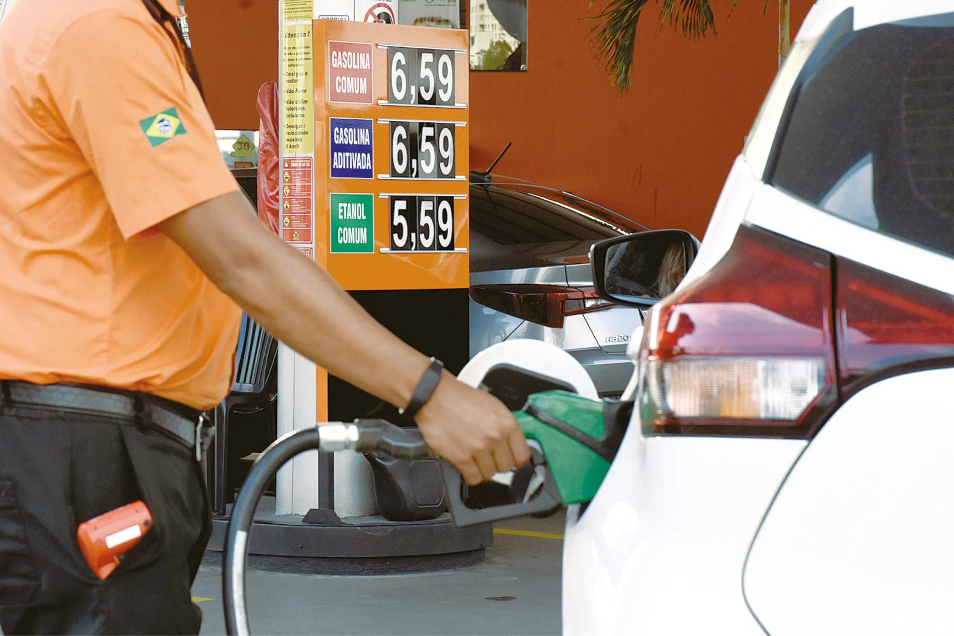 1.Gasolina no Acre custa em média R$ 6,58 por litro segundo levantamento da ANP.