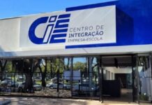 Vagas de estágio do CIEE no Acre exigem cadastro atualizado Estudante consulta vagas de estágio em Administração oferecidas pelo CIEE no Acre
