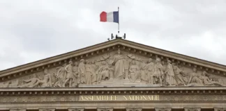 França aprova lei da morte assistida e reacende debate sobre o direito ao fim da vida