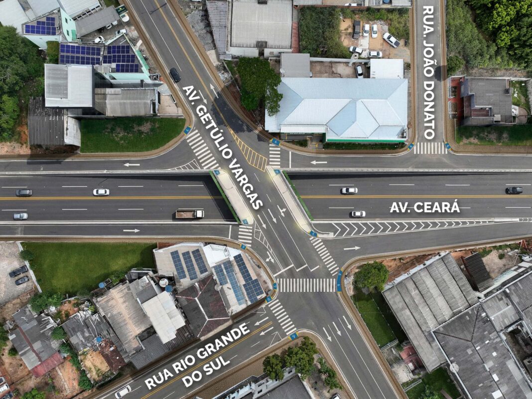 Novo viaduto da Avenida Ceará com Avenida Getúlio Vargas liberado para tráfego em Rio Branco.