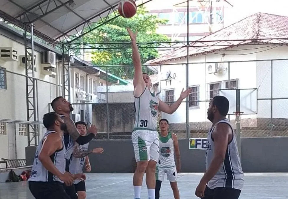 Santo Antônio e Resenha avançam para final da Copa Acre de Basquete