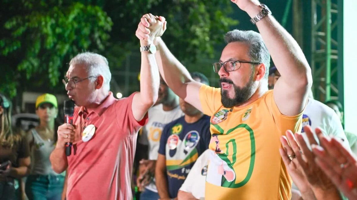 Alan Rick reúne multidão na Baixada da Sobral e apresenta propostas à região