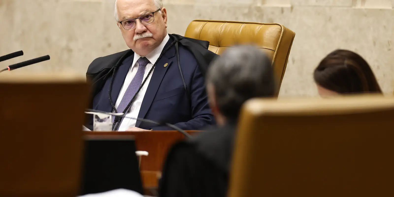 Fachin nega julgamento conjunto e marca sessão sobre Mendonça no STF
